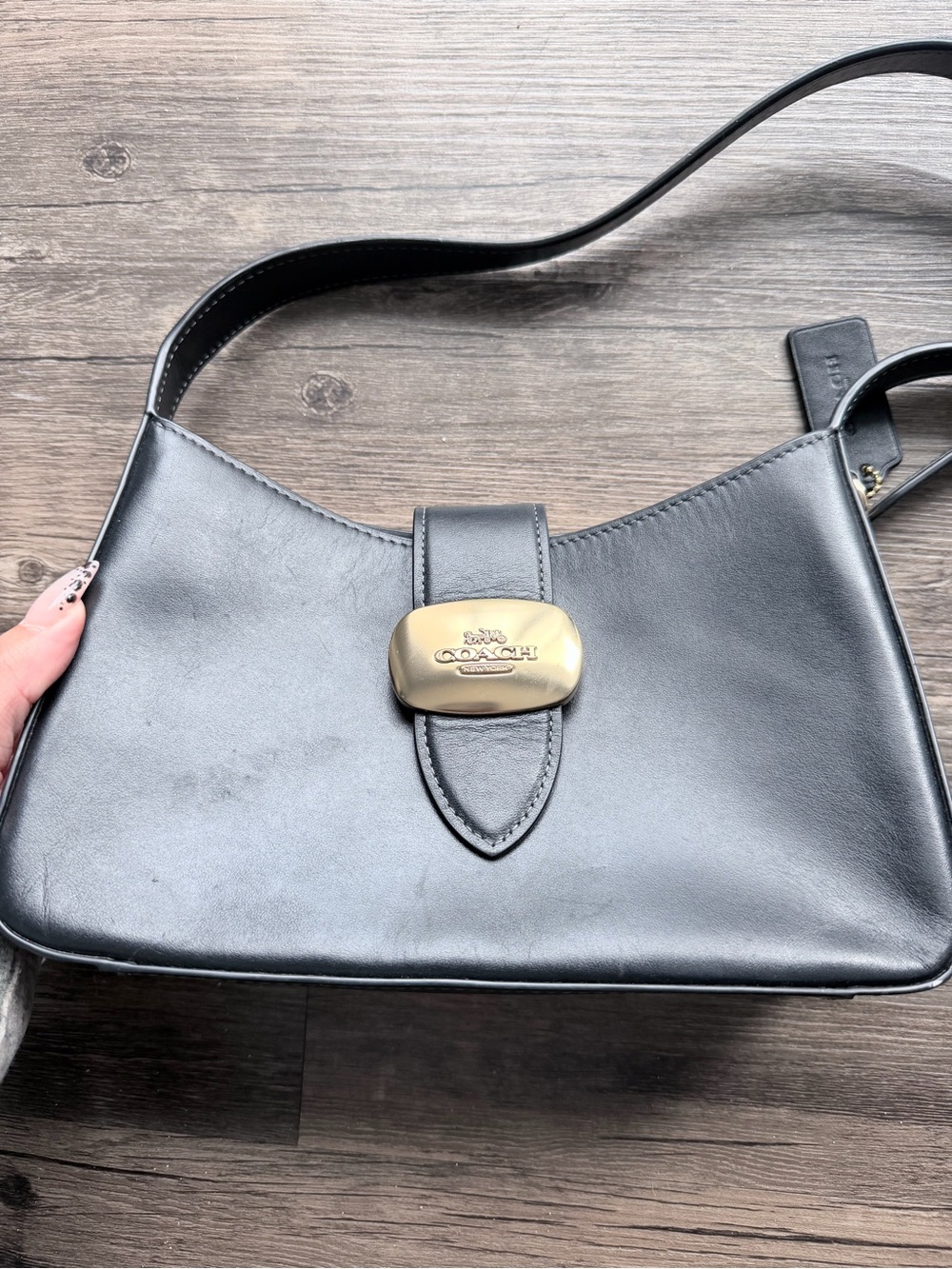 Coach Black Leather Shoulder Bag with Gold-Tone Plaque - Picture 2 of 6